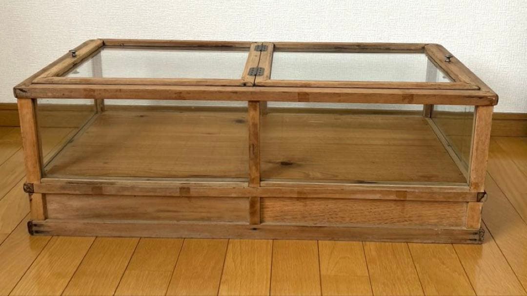 ガラスディスプレイ棚　（古家具）