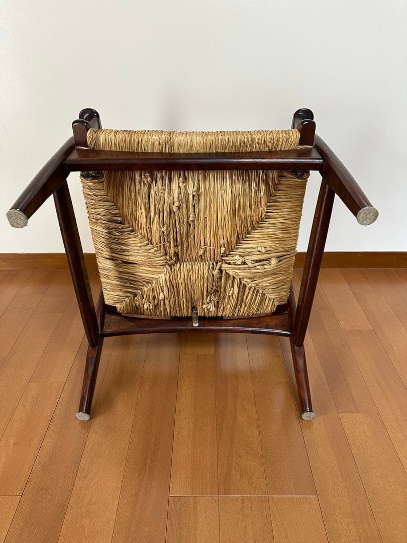 松本民芸家具　椅子　77型曲肘ラッシチェア　アームチェア　シール　作者名あり