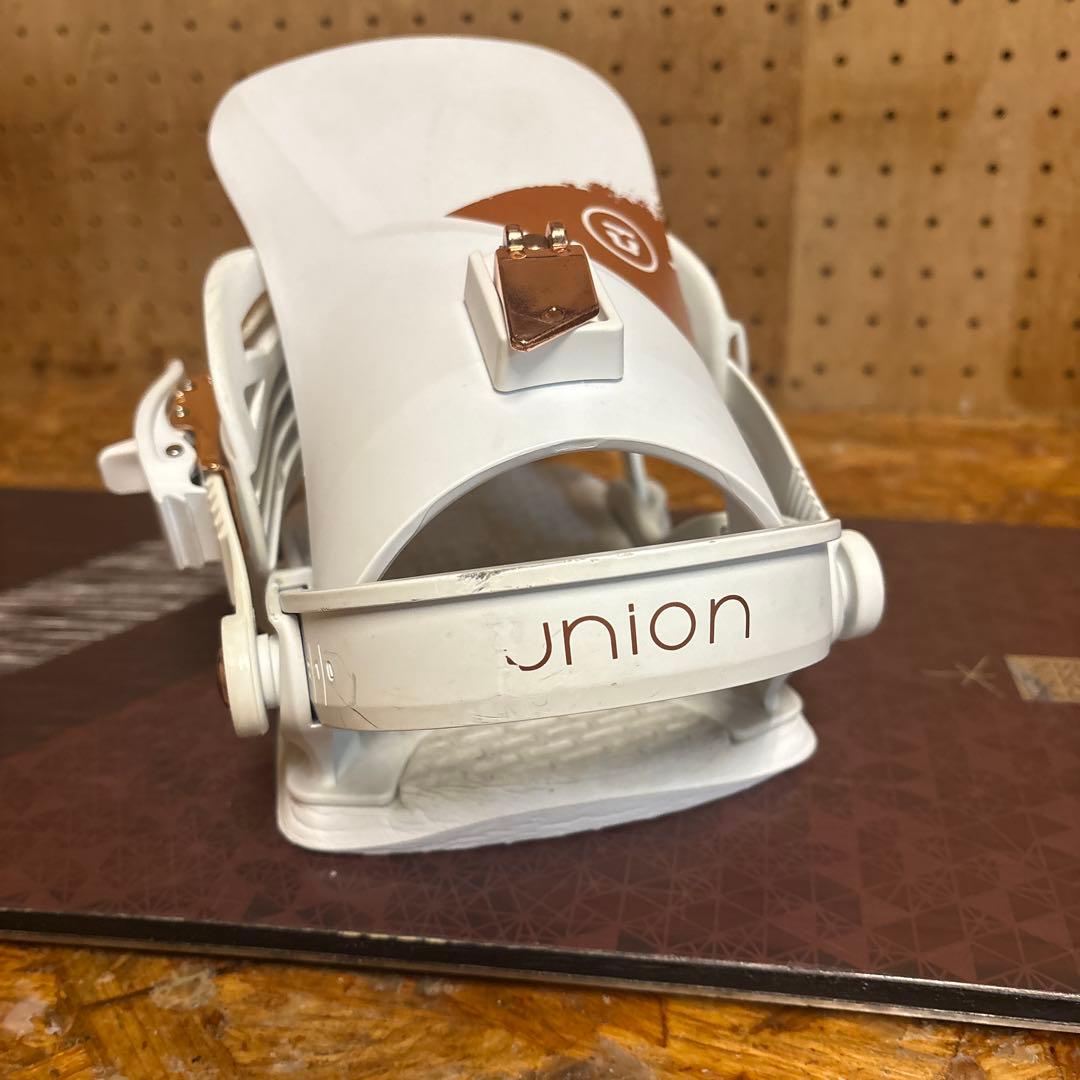 ナイデッカースノーボード板143cm/ユニオンのビンディング付き