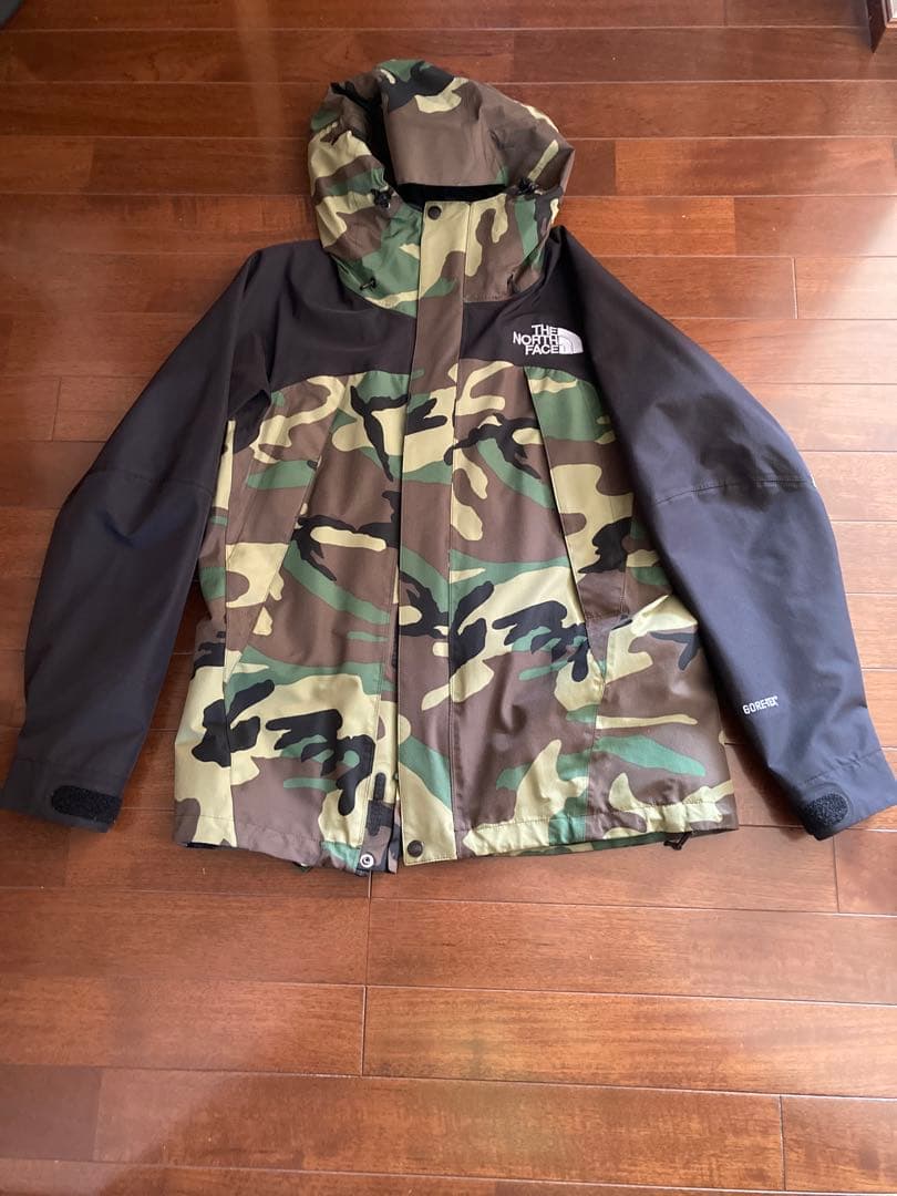 ノースフェイス　マウンテンジャケット 迷彩