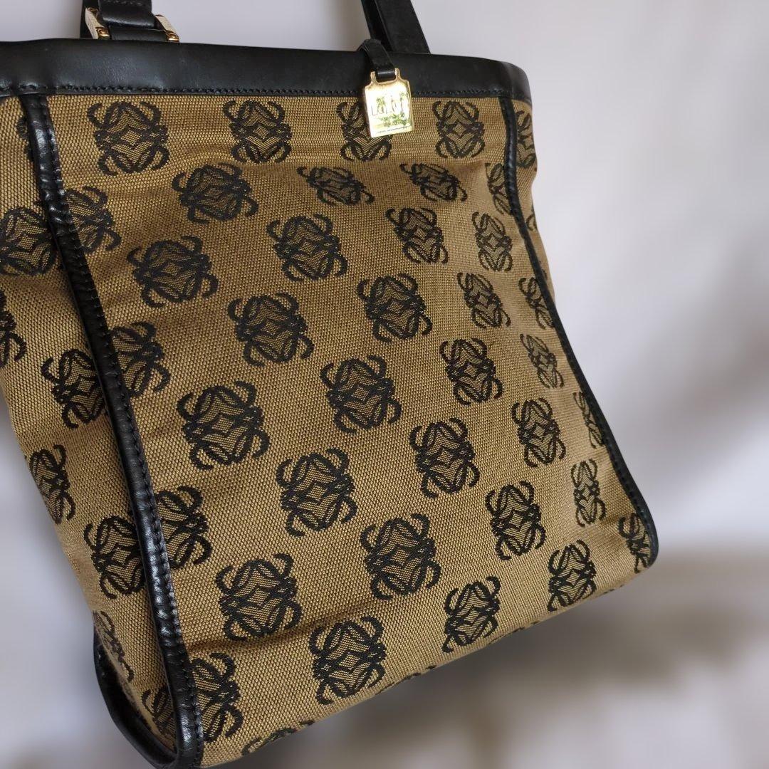 NANA、ロエベ、アナグラムトートバック