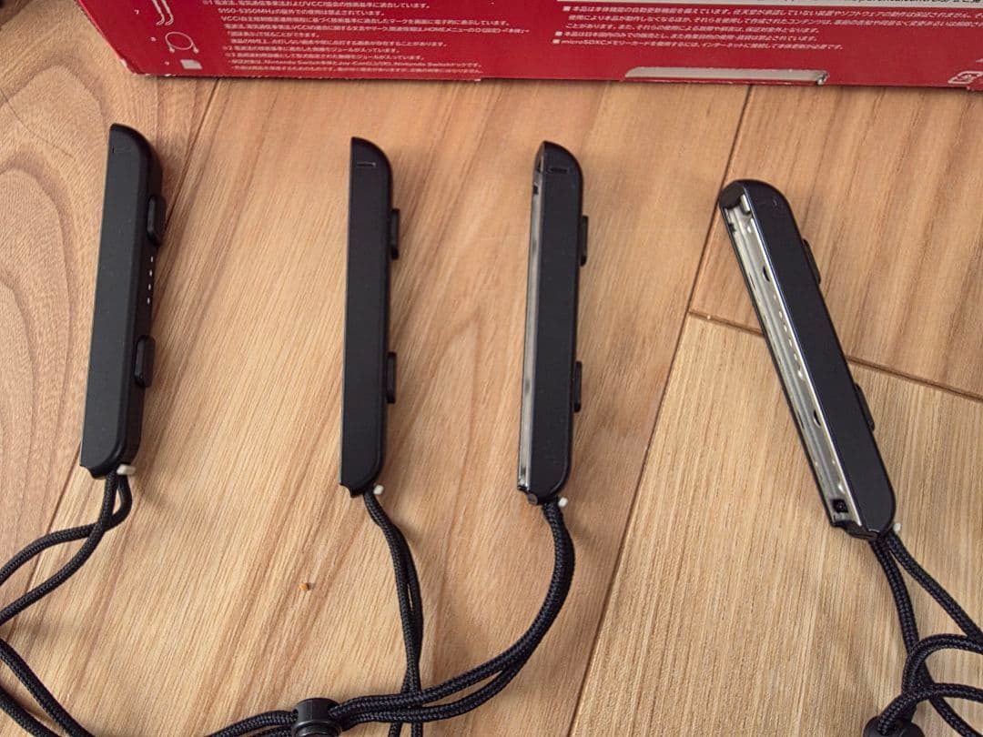 Nintendo Switch 本体セット　+　コントローラー2個