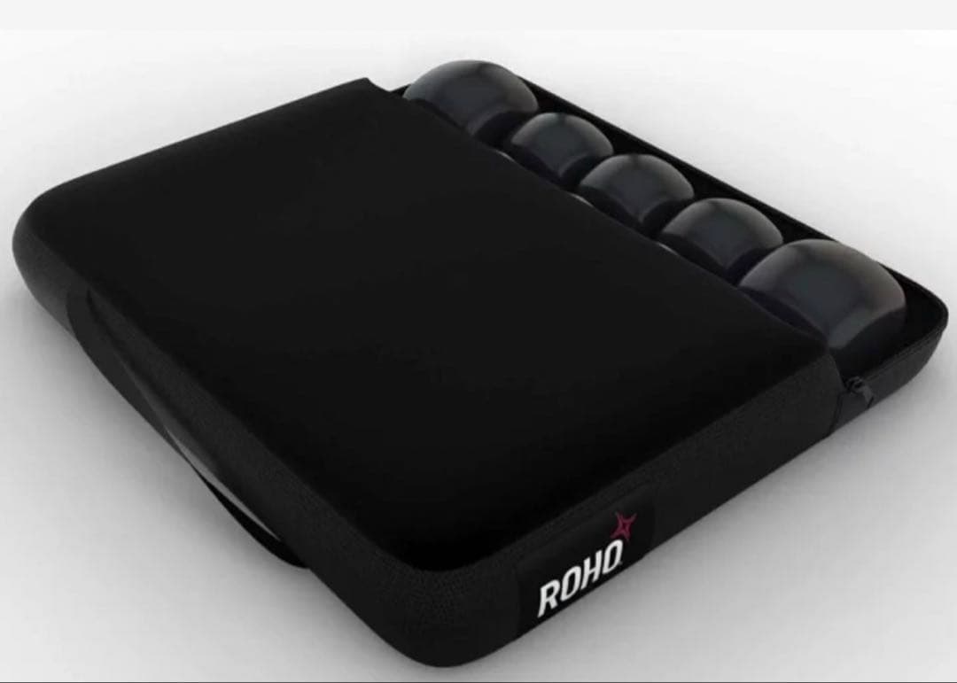 お猿さん専用　車椅子用クッション圧力分散機能　 座位バランスの保持立体的デザイン