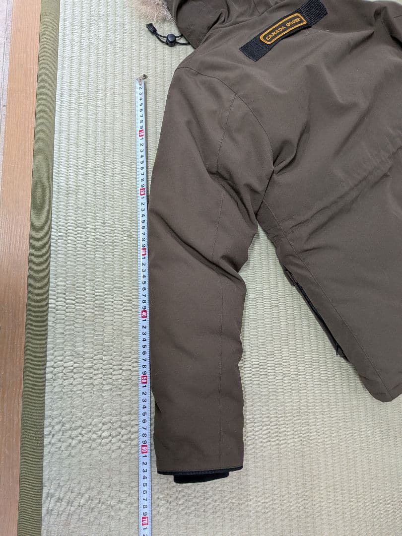   ダウンジャケット Mサイズ オリーブ