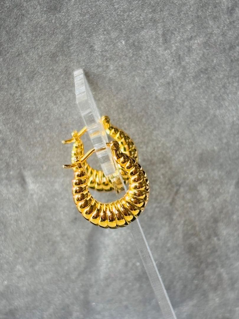 18金 K18ゴールド レディース 新品 デザインピアス　15mm