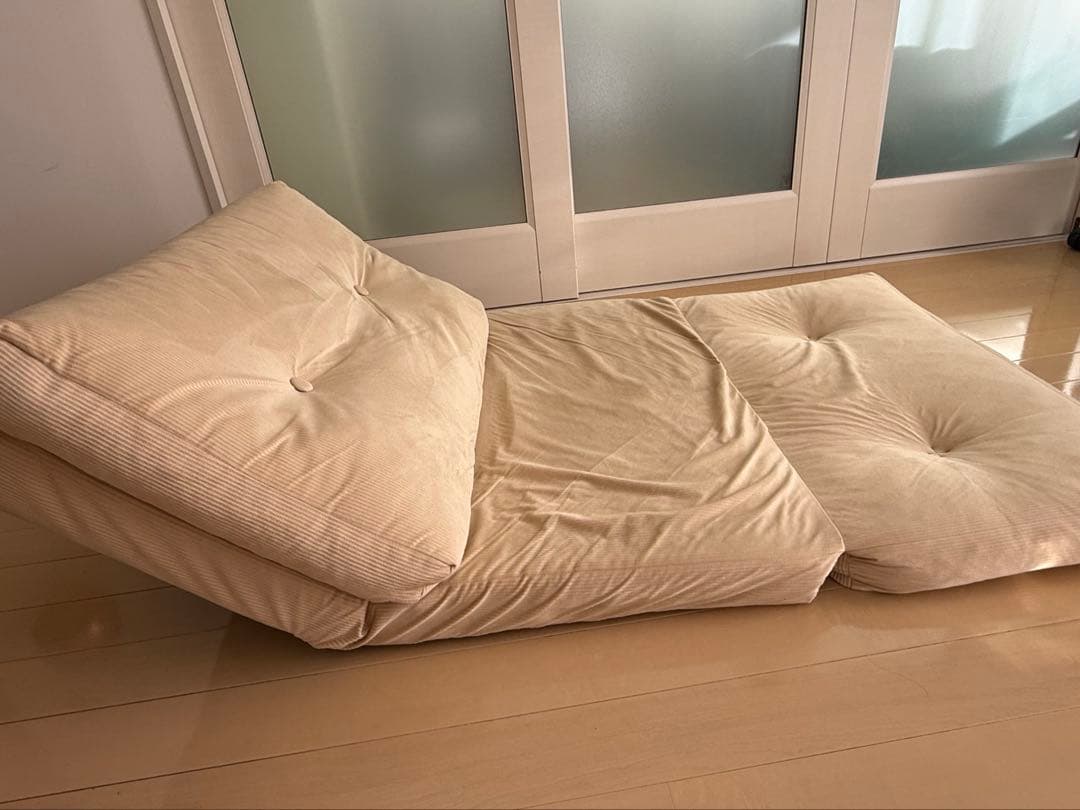 リクライニング　ローソファー