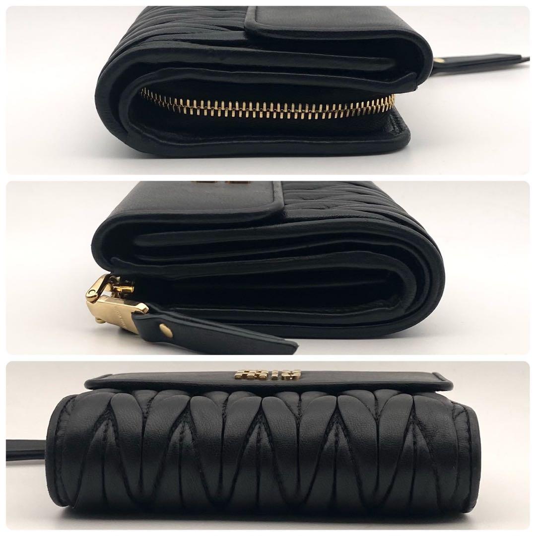 超極美品● ミュウミュウ 折り財布 3つ折り マテラッセ ブラック レザー 現行