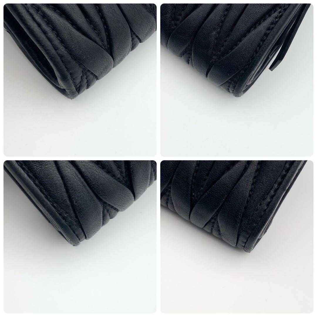 超極美品● ミュウミュウ 折り財布 3つ折り マテラッセ ブラック レザー 現行