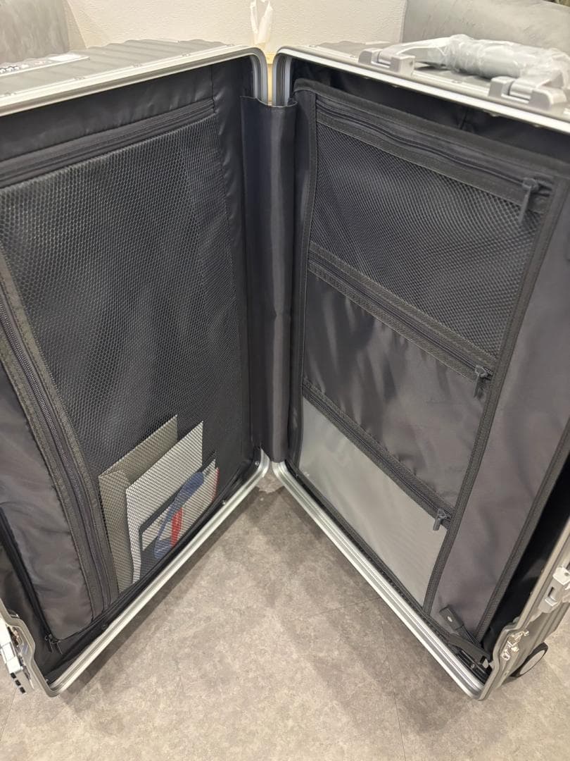 3000円オフ！リベティ多機能キャリーケース【マットグレーMサイズ】41