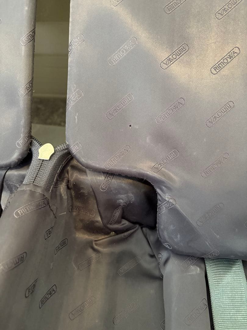 RIMOWA SALSA DELUXE リモア　サルサ ハイブリッド 35L４輪