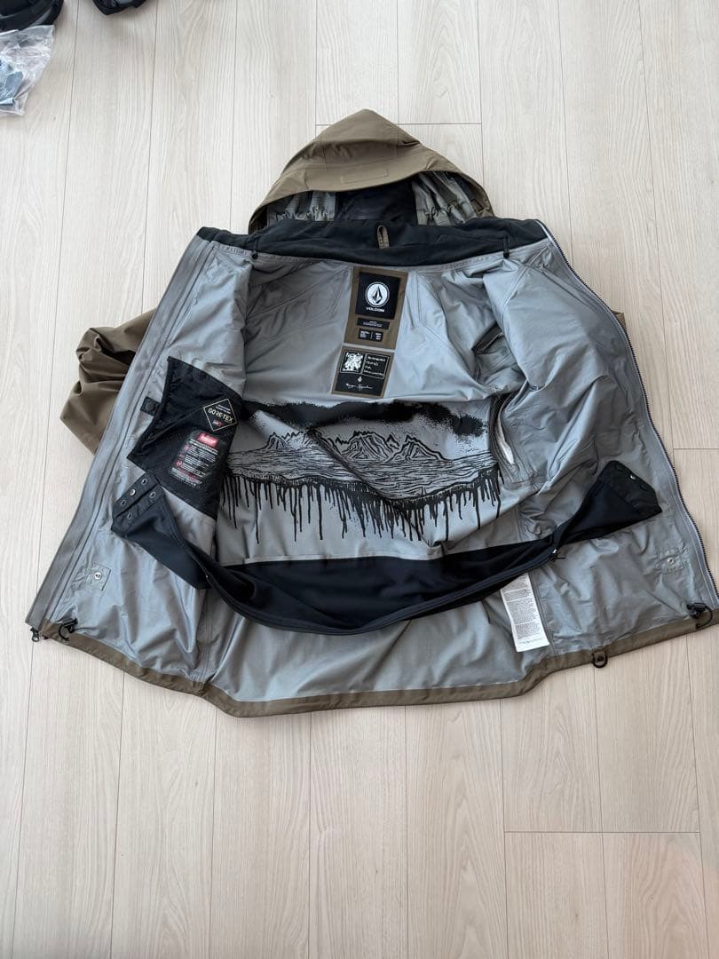 21-22 VOLCOM GUCH STRETCHGORE JKT 色DTK