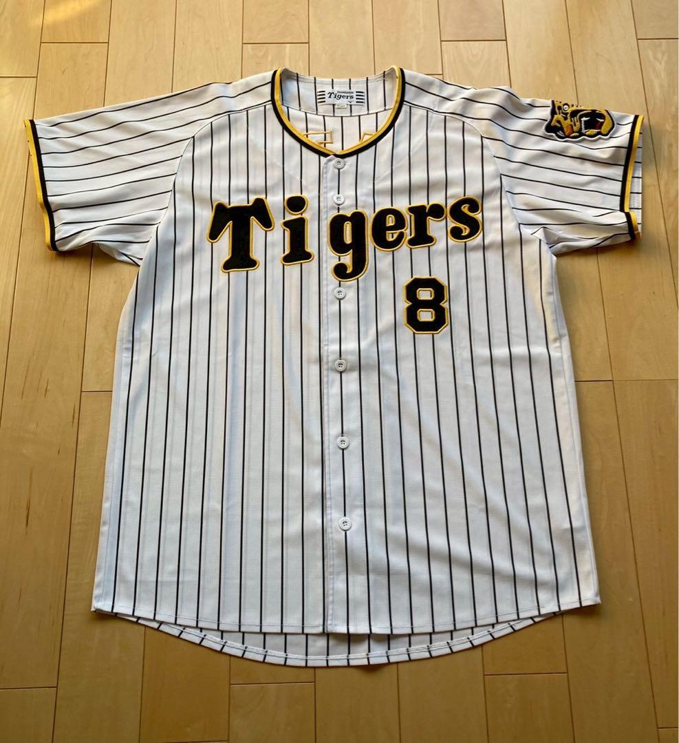 ②阪神タイガース　佐藤輝明選手　前ホーム　ユニフォーム　Oサイズ　#８