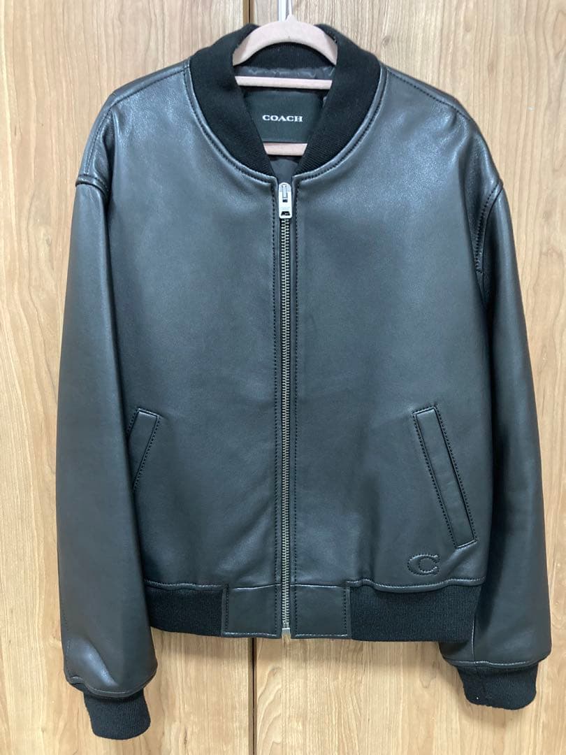 コーチレザーボンバー