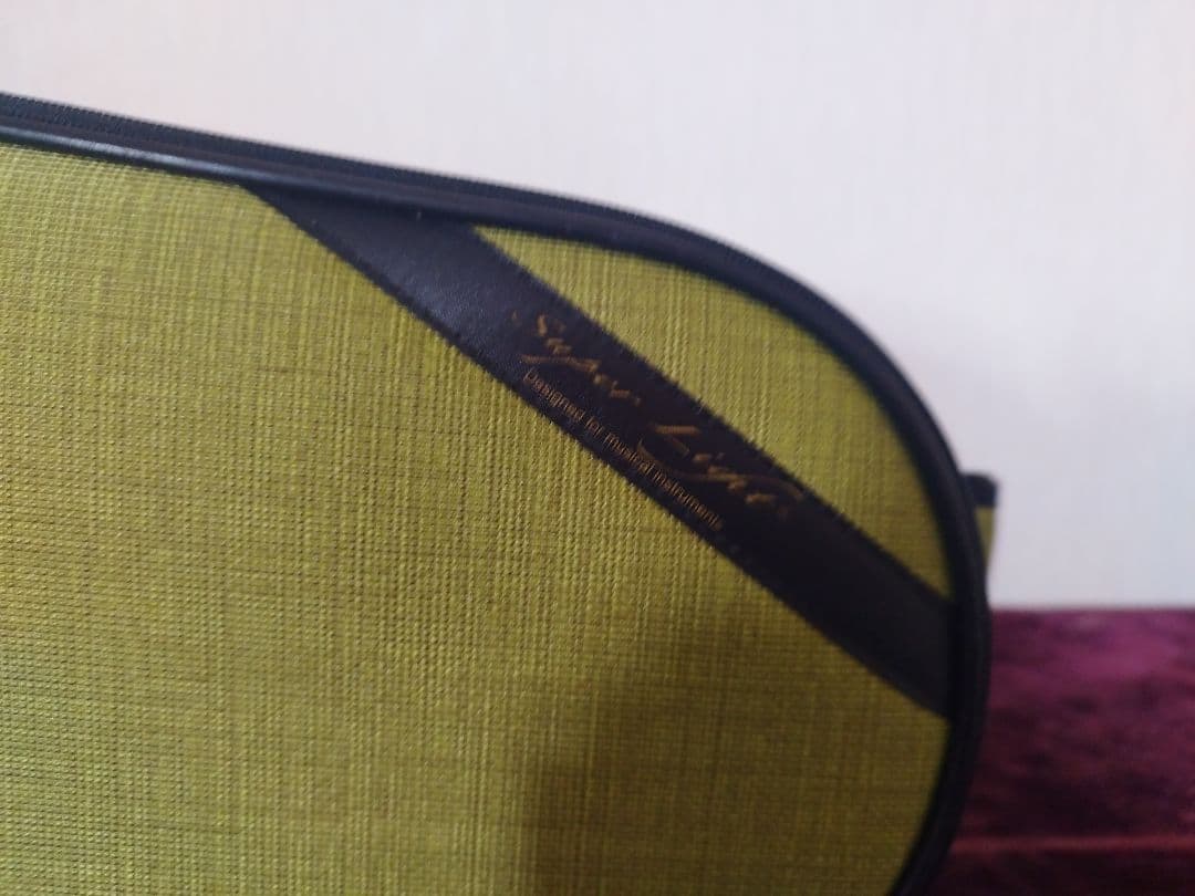 amati Super Light ビオラケース