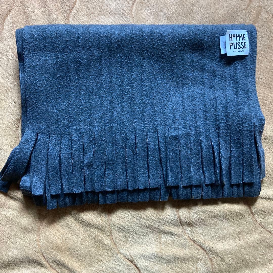 ISSEY MIYAKE オムプリッセイッセイミヤケ マフラー グレー レーヨン