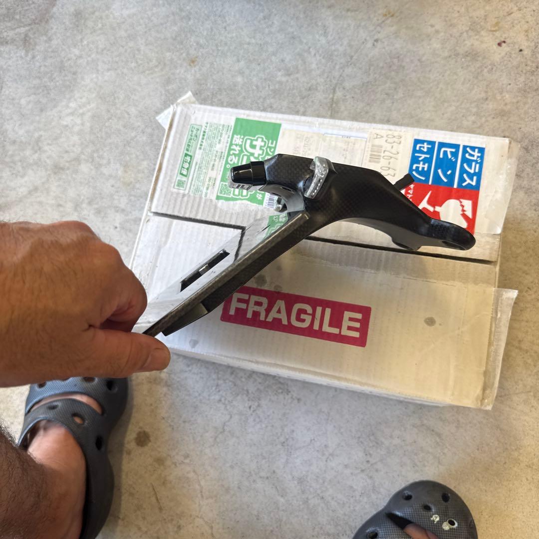 モトコルセカーボンフェンダーレス