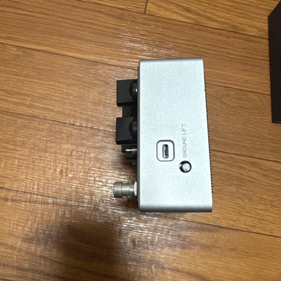 MICROTUBES B7K ULTRA ベース プリアンプ ダークグラス