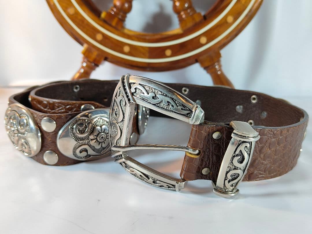 【Vintage】NANNI　イタリア製　高級コンチョドレスベルト 本革正規品