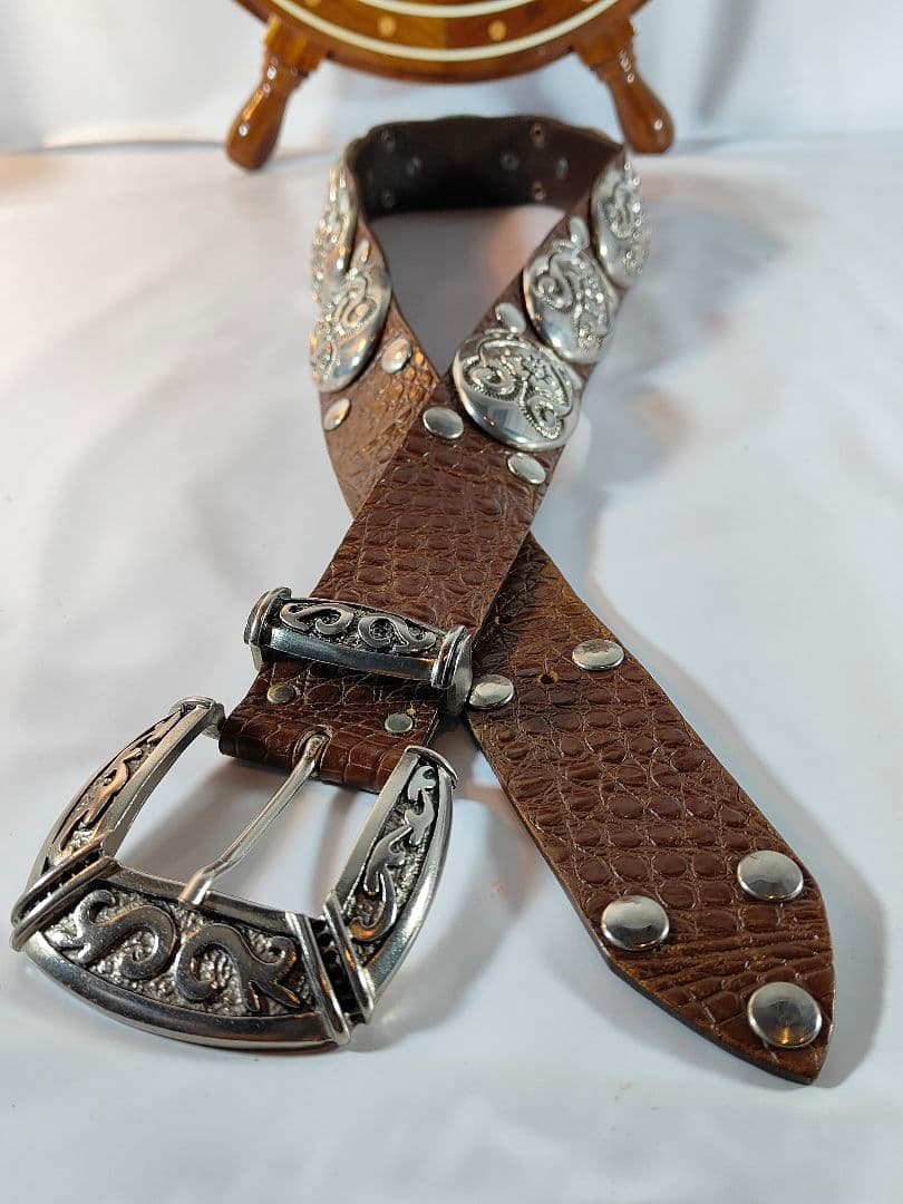 【Vintage】NANNI　イタリア製　高級コンチョドレスベルト 本革正規品