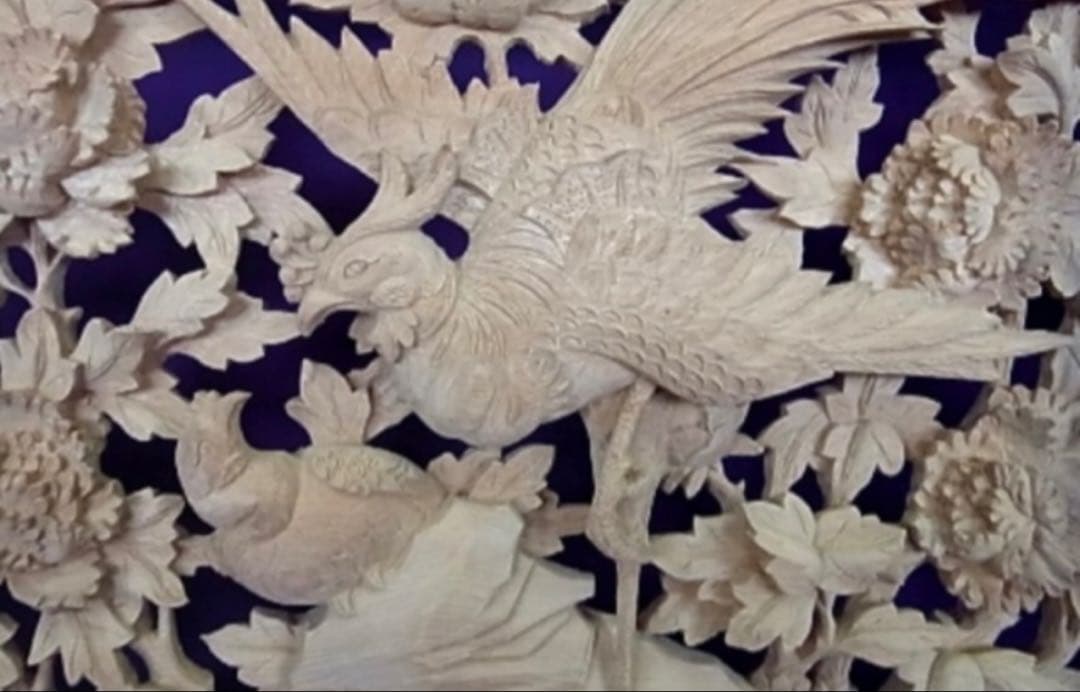 【特大一点物】透かし彫り牡丹鳳凰（７０cm超え）