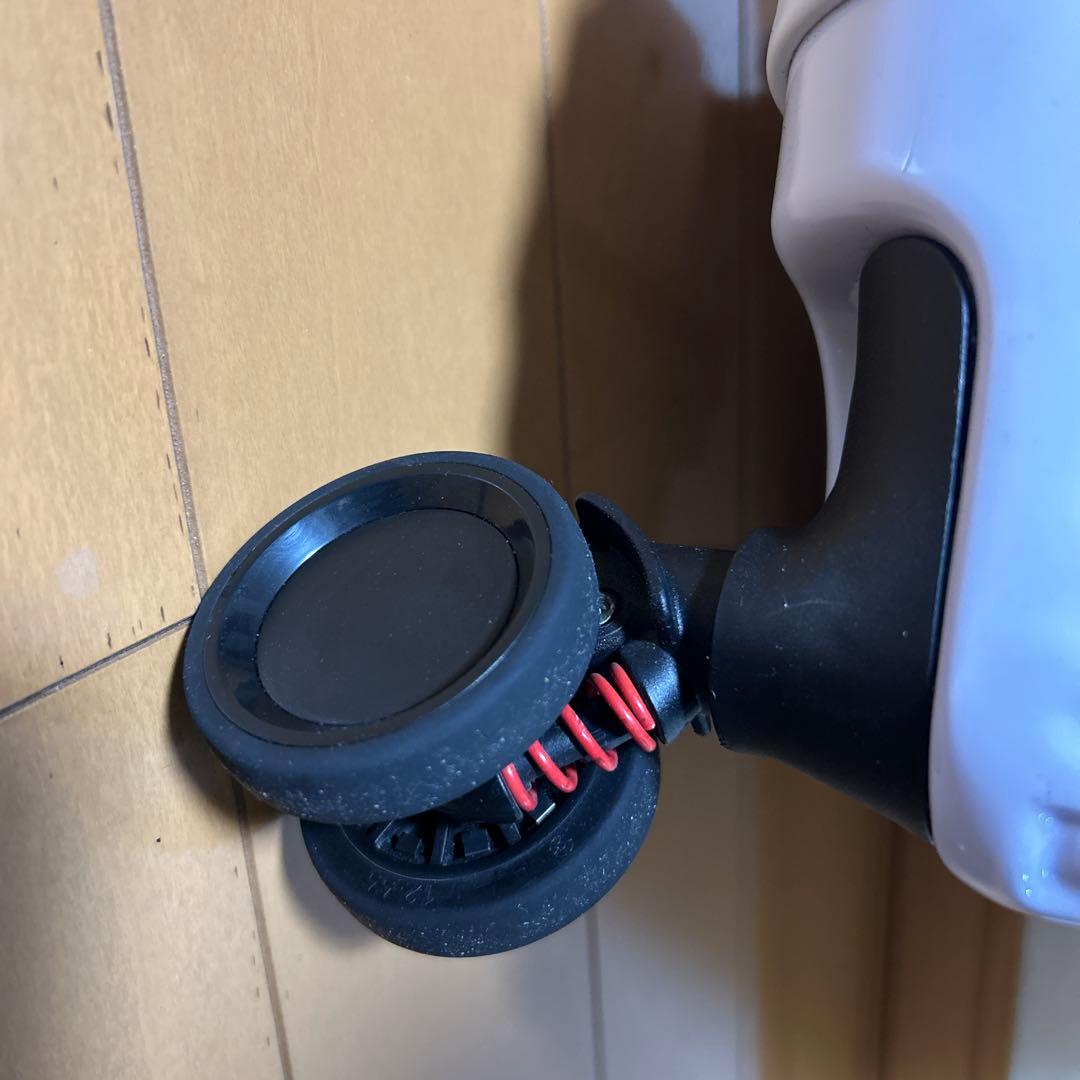 TRANS CONTINENTS ホワイトキャリーケース