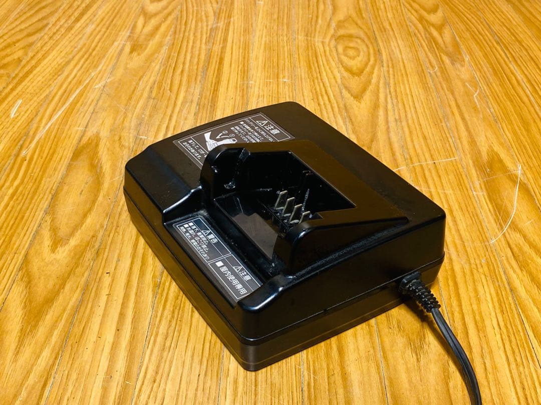 Panasonic 電動自転車用充電器 NKJ073Z 日本制