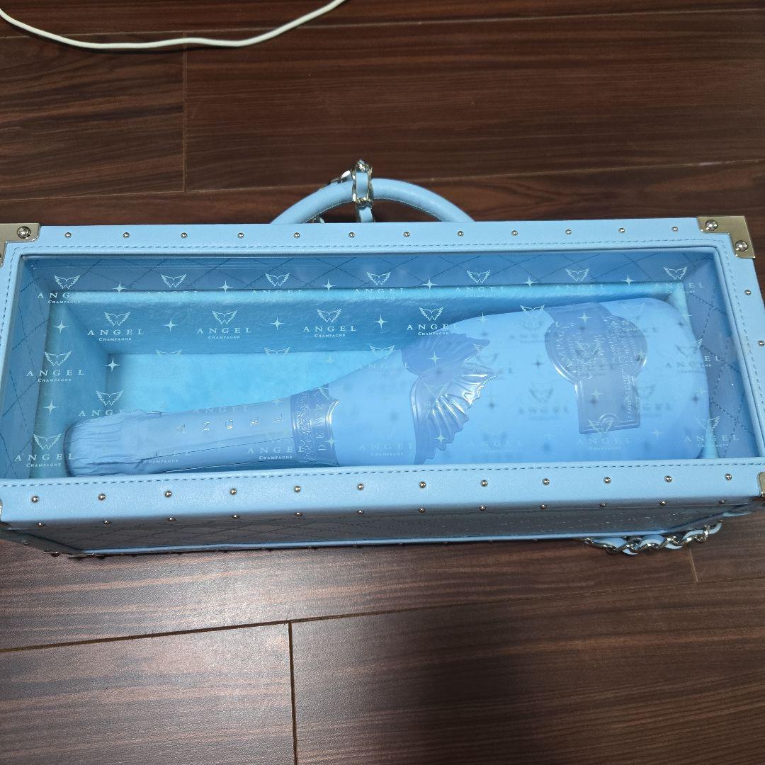 【新品未開封】エンジェルシャンパンドゥミセック 水色 750ml ケース付き