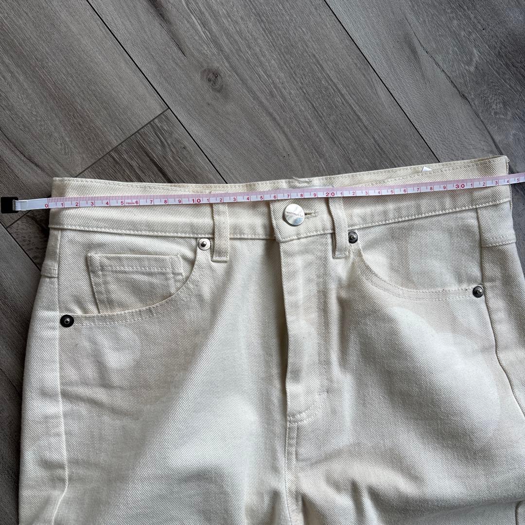 マリメッコ　ウニッコ　ホワイト ストレートデニム