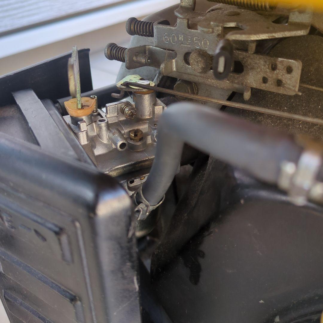 【実動】スズキ　１００V２０００W　発電機　SV2000P