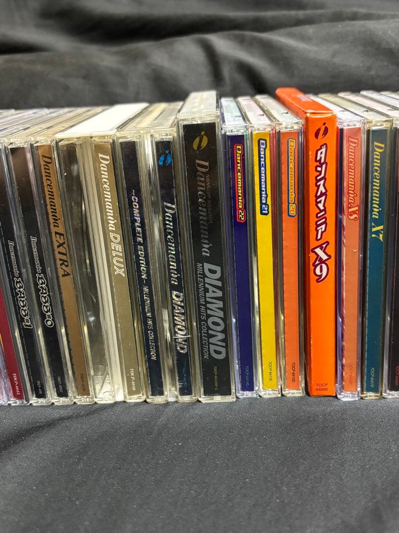 近々削除予定　ダンスマニア　シリーズ　32枚セット