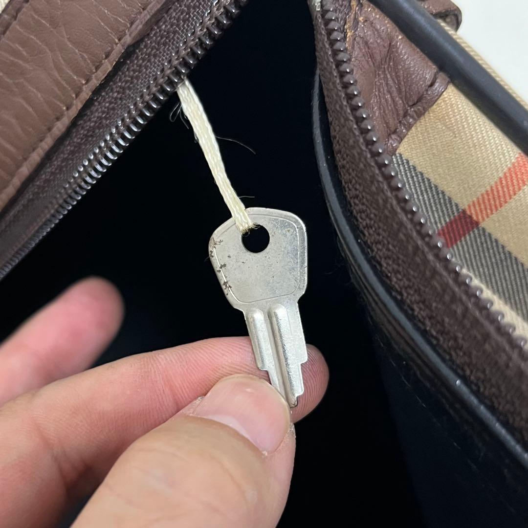 美品　バーバリー　ボストンバッグ　ノバチェックシャドーホース　大容量　鍵付き