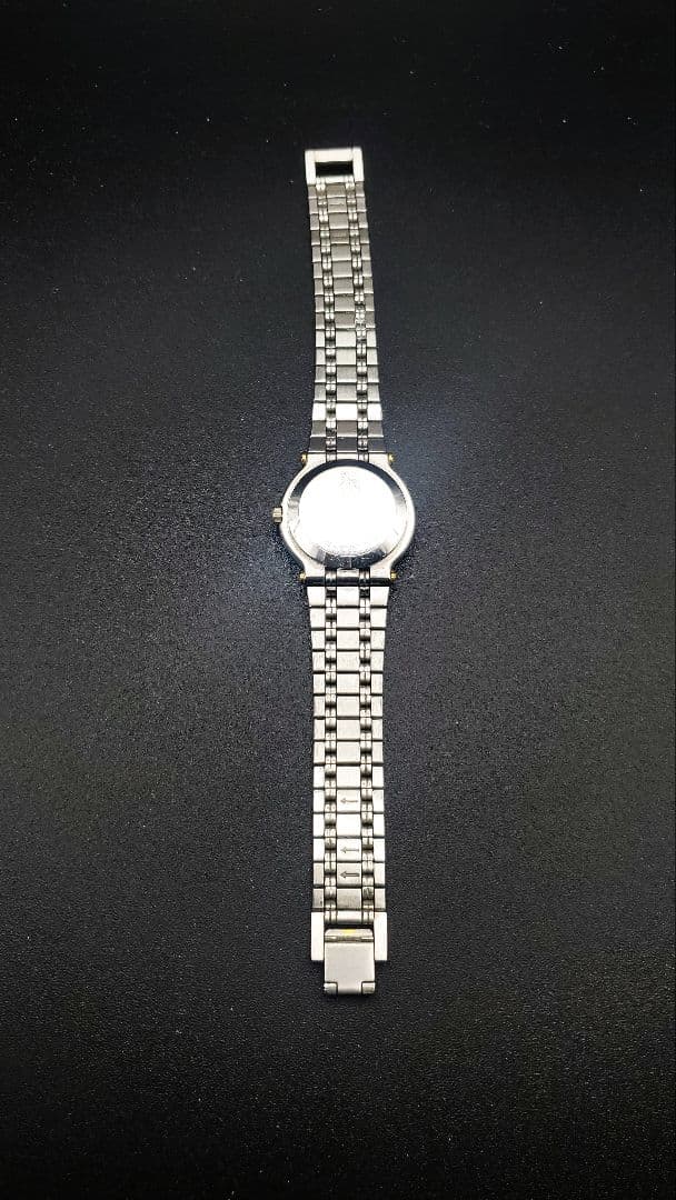 y*a様 【稼働品】美品。元箱、付き。　グッチ　GUCCI 9000L11個ダイ