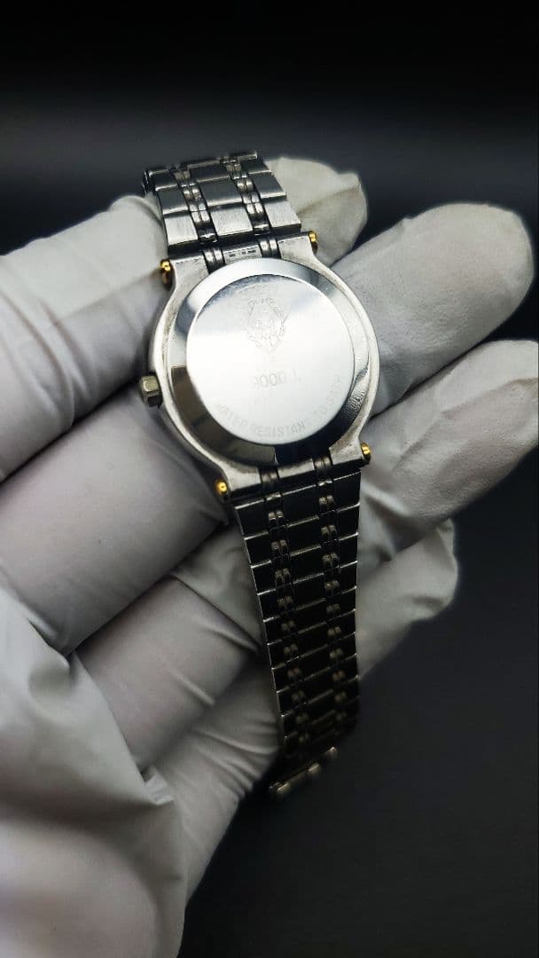 y*a様 【稼働品】美品。元箱、付き。　グッチ　GUCCI 9000L11個ダイ