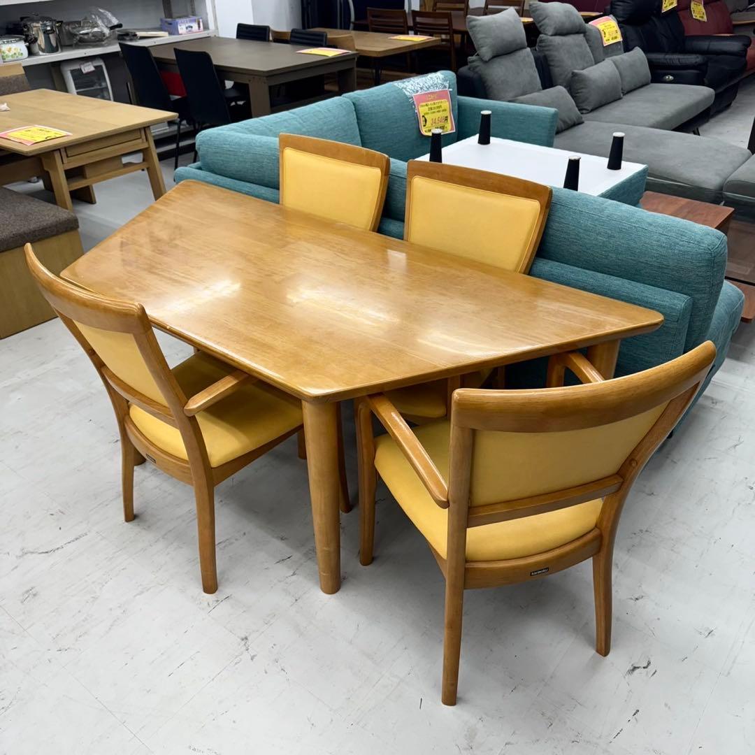 【お買い得‼️】高級♪ カリモク 4人掛けダイニングテーブルセット 合成皮革張り