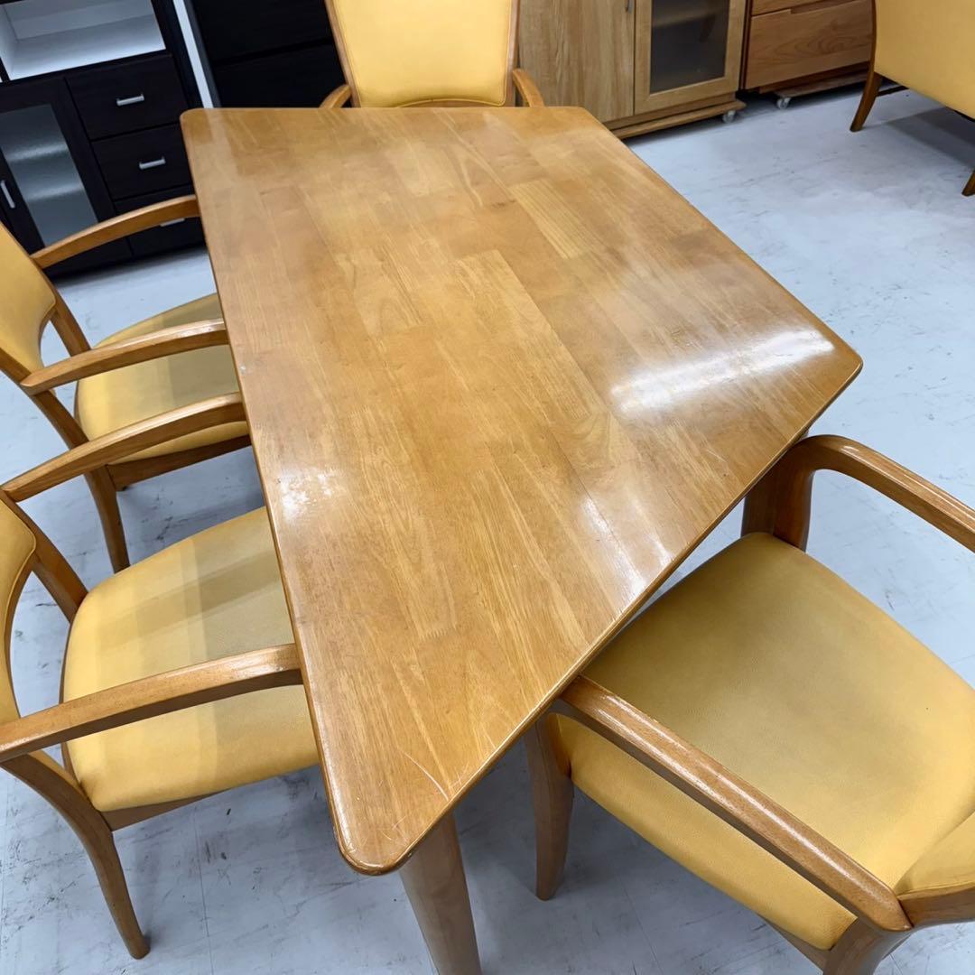 【お買い得‼️】高級♪ カリモク 4人掛けダイニングテーブルセット 合成皮革張り