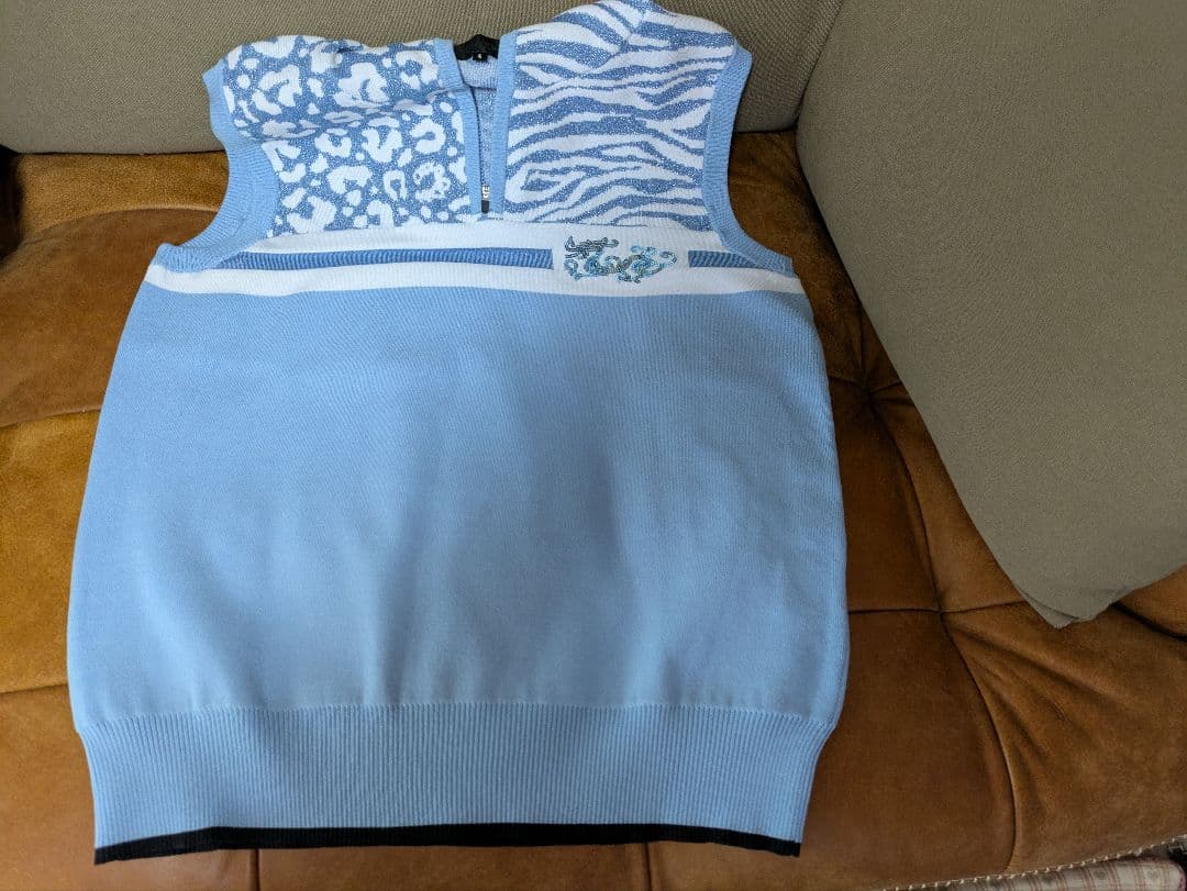 ライトブルーダンスウィズドラゴン ベスト サイズ4セットアップ