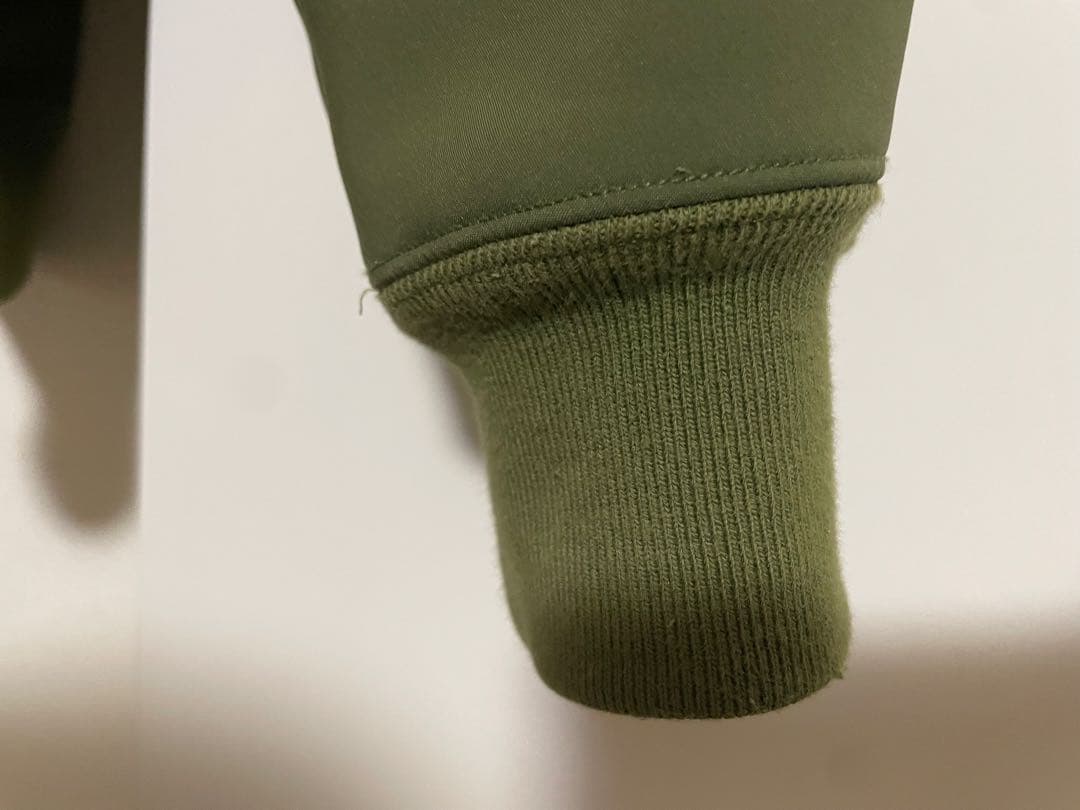 Supreme パーカー　ジャケット　オリーブ　WINDSTOPPER Mサイズ