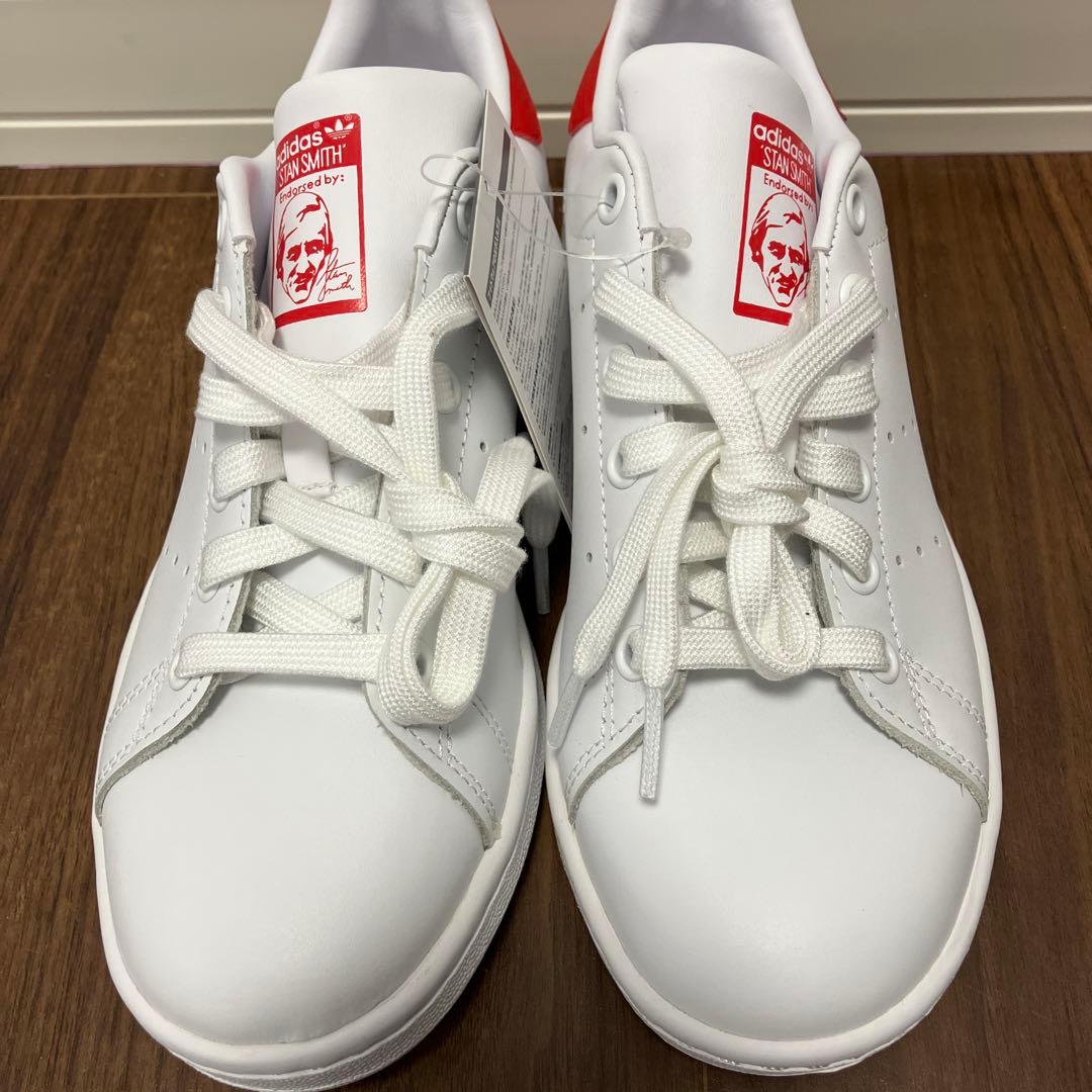 新品　アディダス　スタンスミス 23センチ
