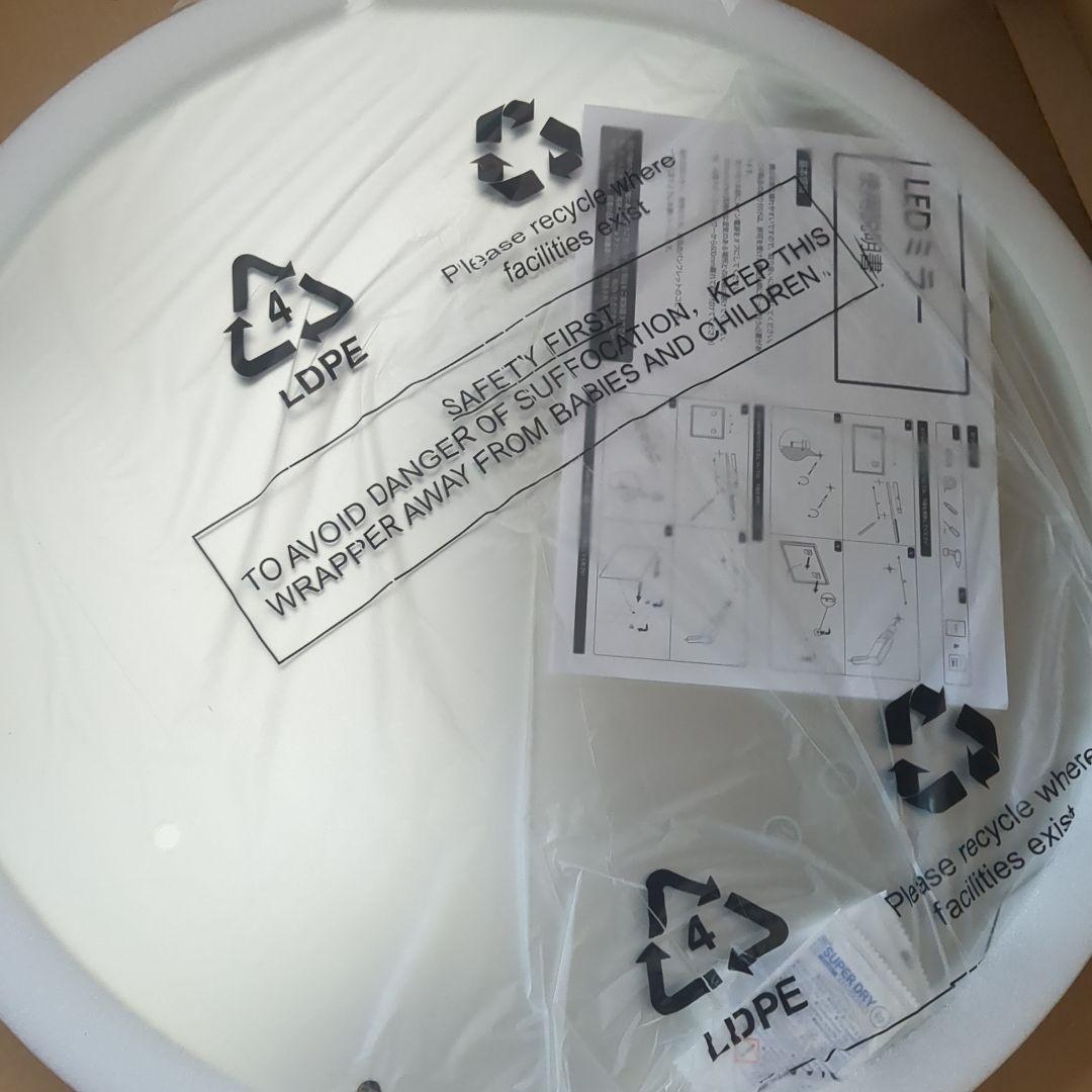 女優ミラー 壁掛け 鏡 直径60cm 飛散防止加工 調光可 ledライト付