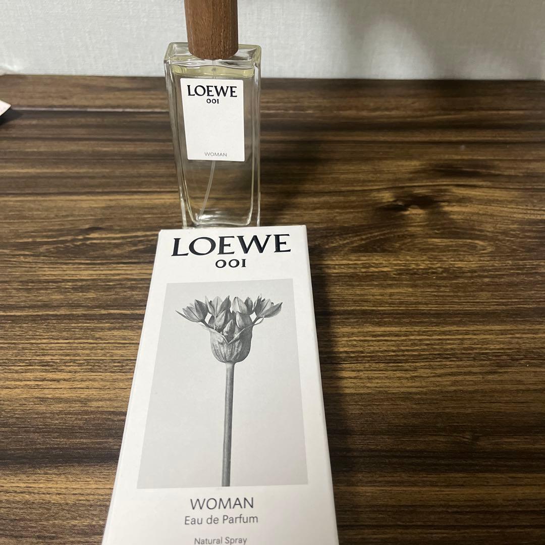ロエベ 001 ウーマン オードパルファム スプレー 50ml