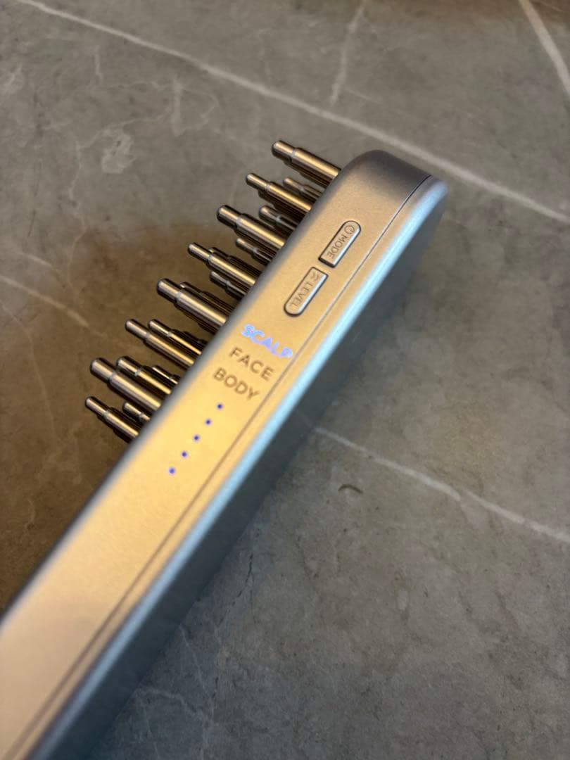 SALONIA 電気ブラシ　ems 美顔器