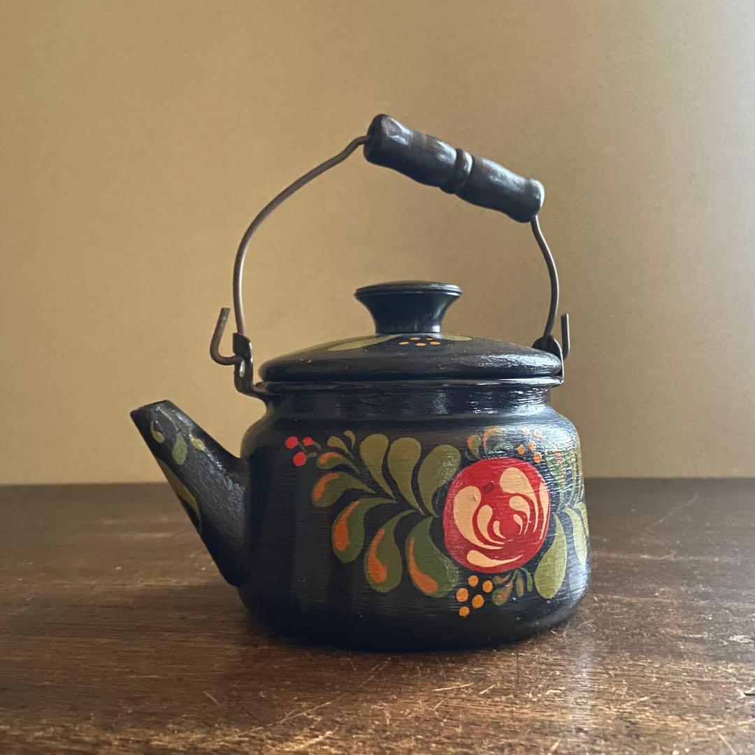 アンティーク　ケトル　琺瑯　ホーロー　小さなやかん　ハンドペイント