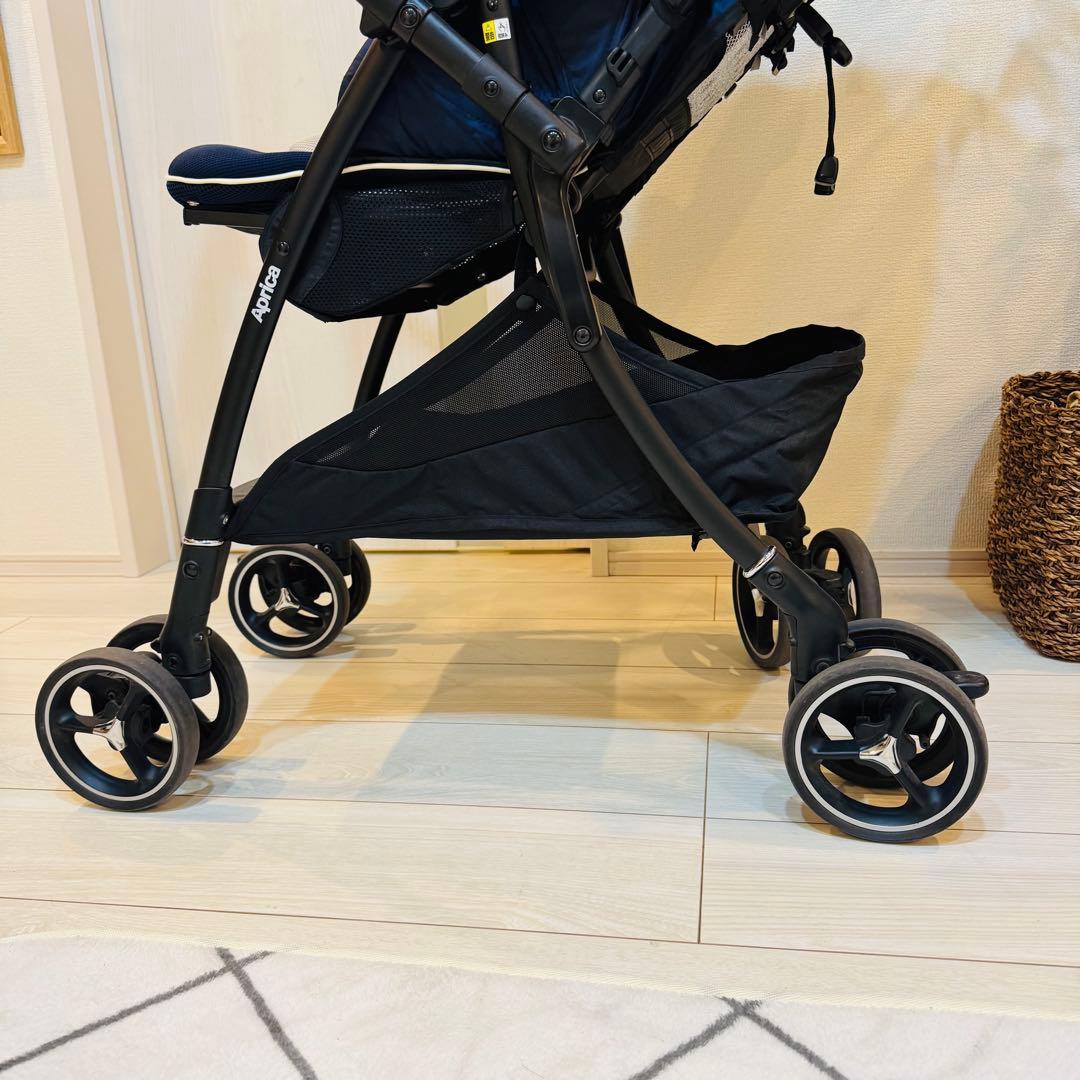 ひ*な様 【美品✨】アップリカ　ベビーカー　ラクーナビッテ クッション⭐︎ レザ