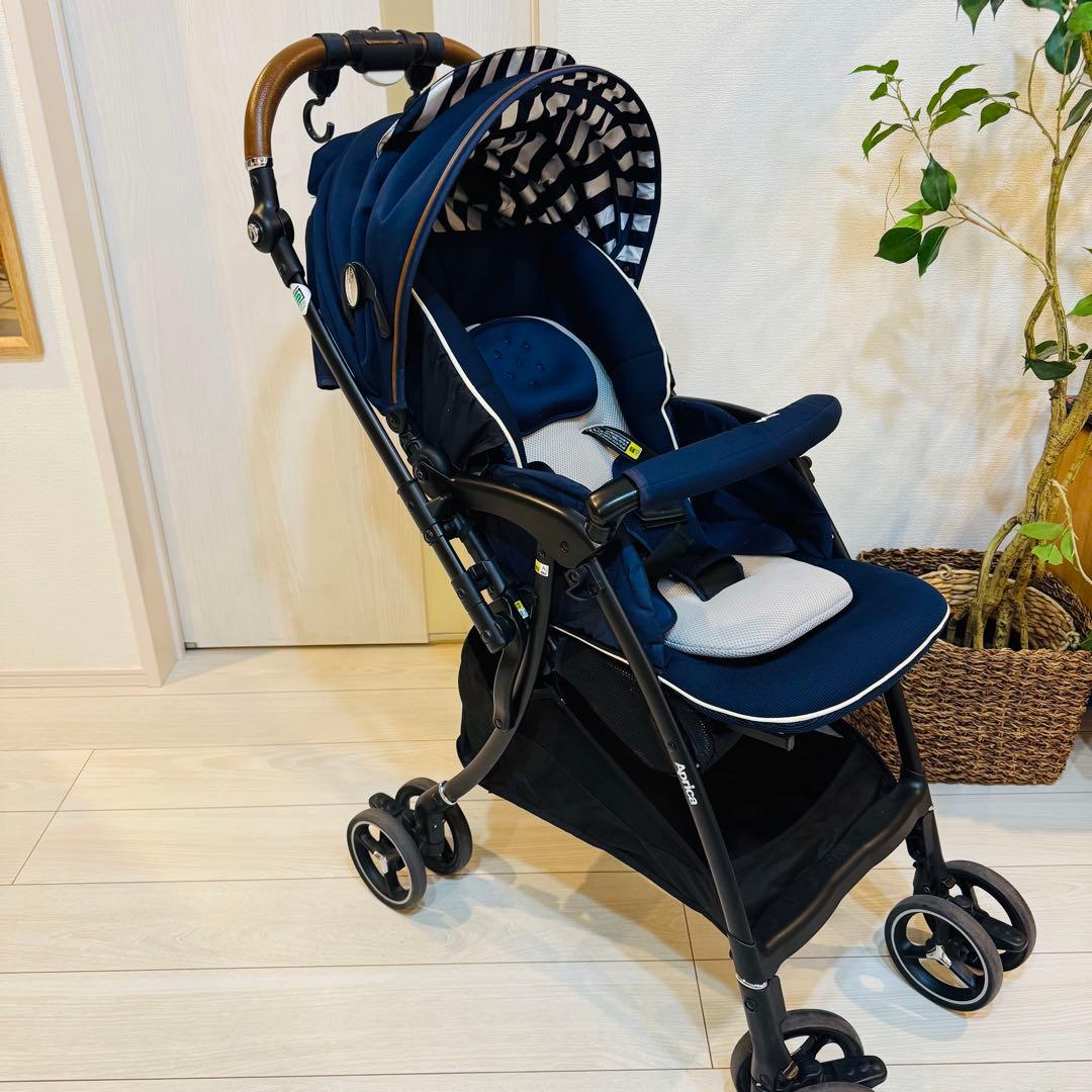 ひ*な様 【美品✨】アップリカ　ベビーカー　ラクーナビッテ クッション⭐︎ レザ