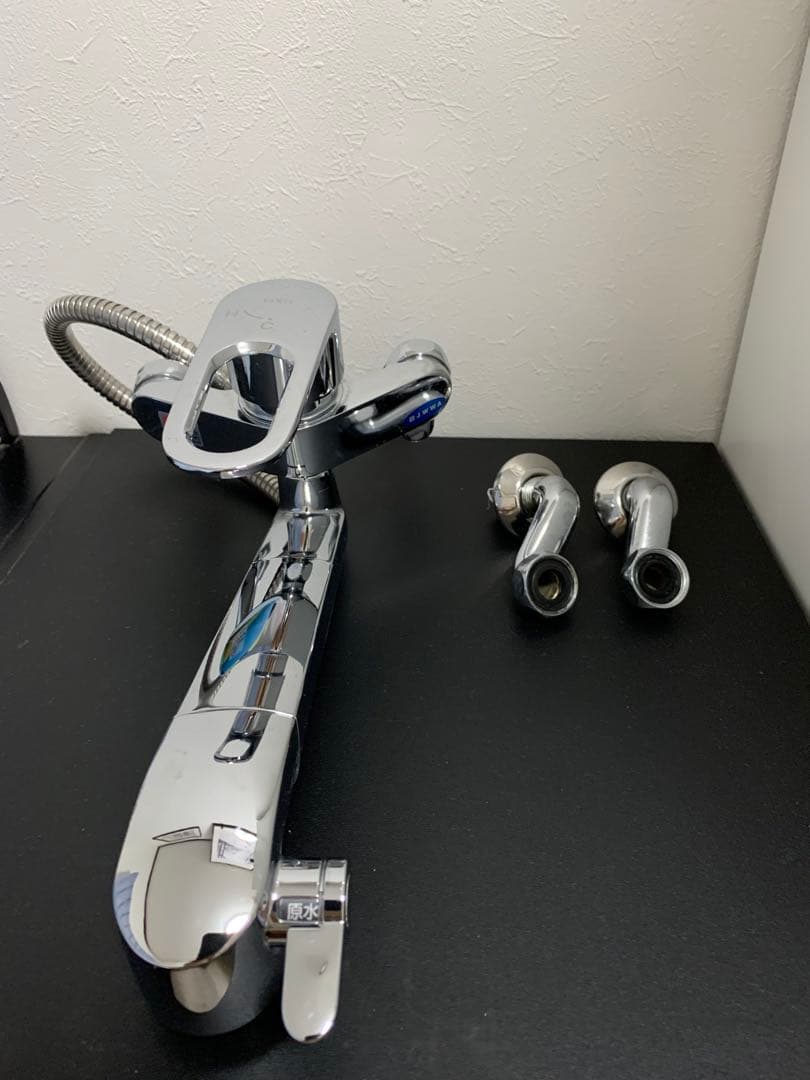 TOTO キッチン水栓 壁付きタイプ ハンドシャワータイプ　カートリッジ付