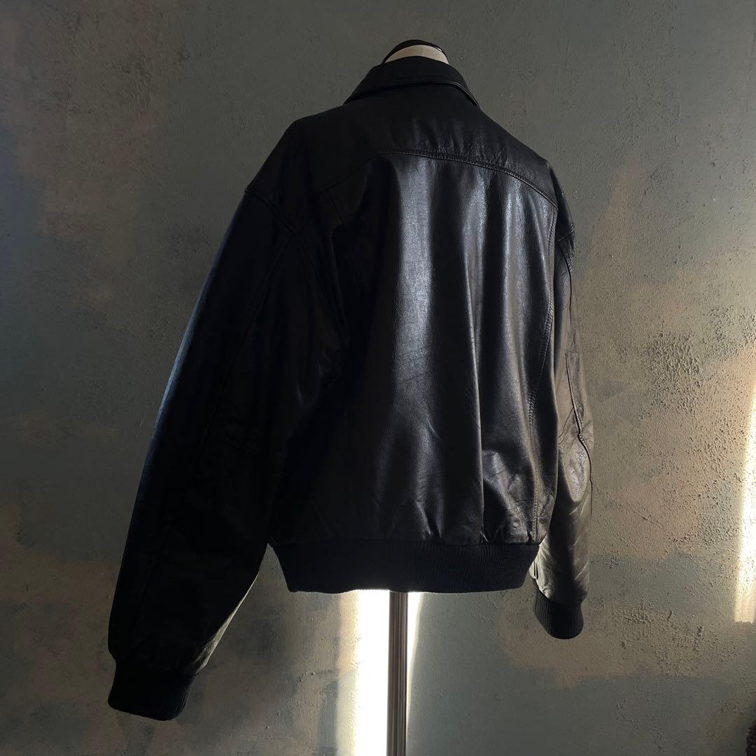type A-2“authentic“牛革 “短丈“bomber jacket
