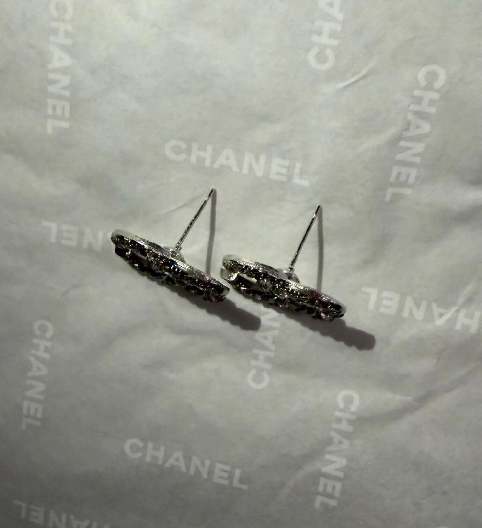 CHANEL シャネル　ピアス　シルバー　ストーン付き
