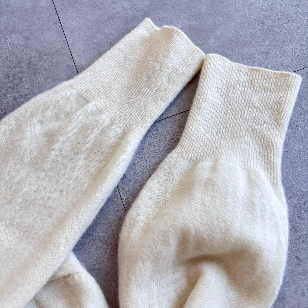 24年IENA Fine ニュージーウール ニュアンス Vプルオーバー ホワイト