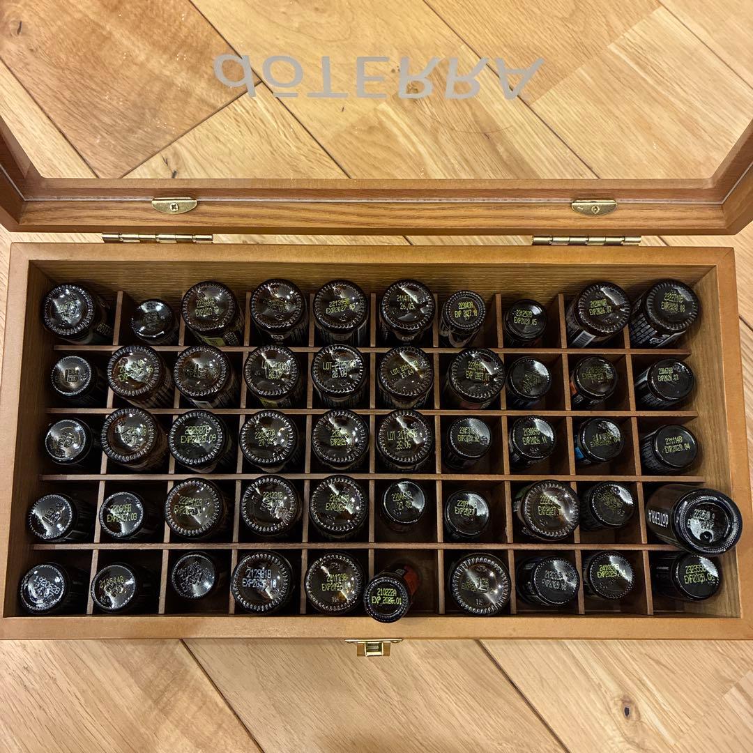 dōTERRA エッセンシャルオイル50本+収納ボックス 50本用