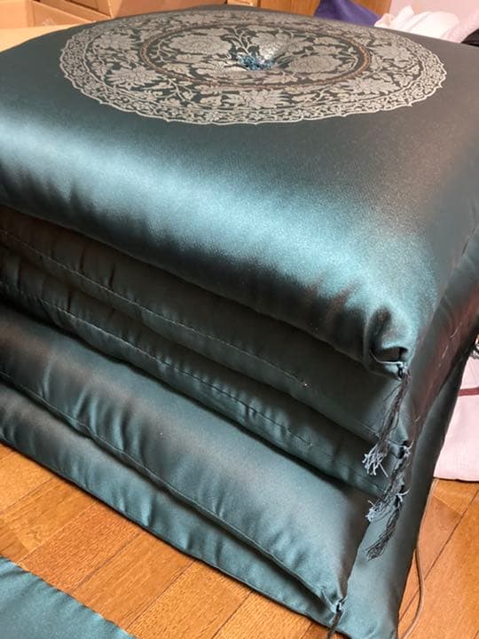 お値引きしました。座布団　日本制